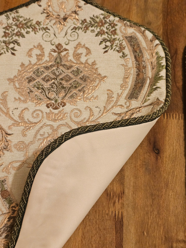 عسلی ساتن سیلک مدل ویکتوریا